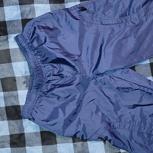 Vintage. 90s. Nike. Lined-track pants. Unique pockets. Like-new, oversized Large - Picture 8 of 15